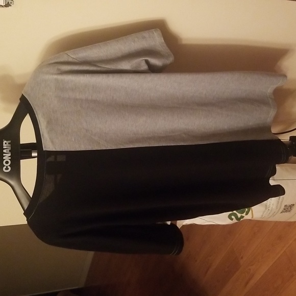 Shein Colour Block Tee 3XL - Picture 4 of 4